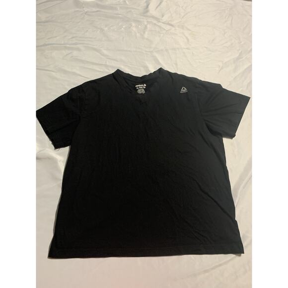 Reebok Other - Reebok Black V-Neck Short Sleeve Athletic T-Shirt Men's XL/EG/TG‎